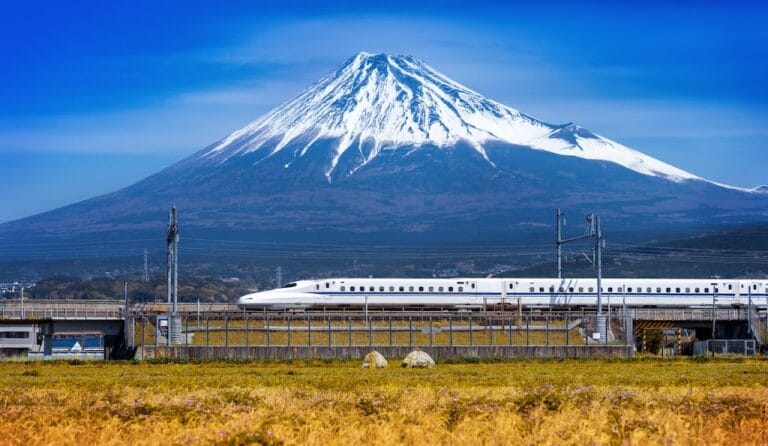 Read more about the article Japan Public Transportation Guide